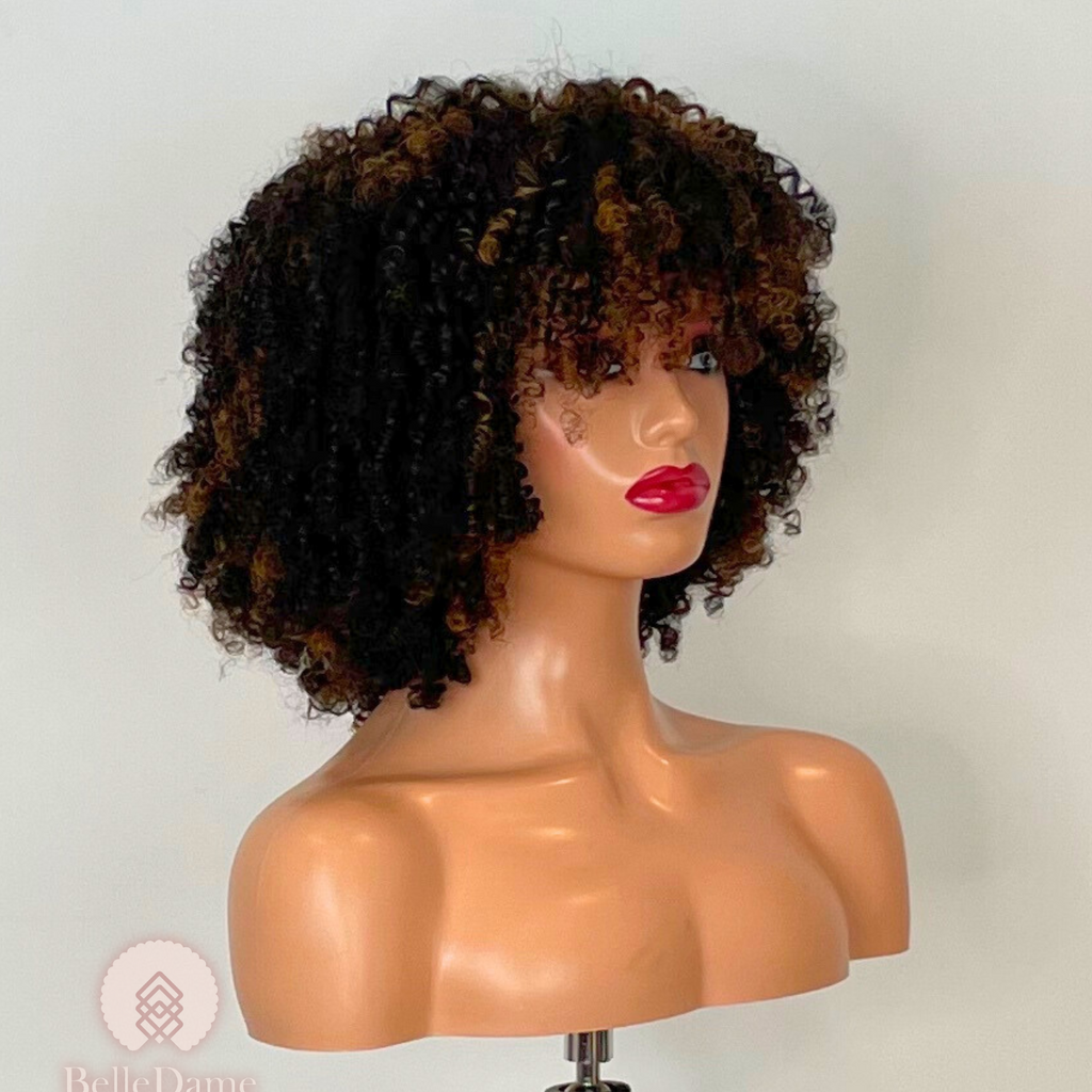 N21 - Peluca 100% Pelo Natural Rizada Castaño oscuro con mechas con Flequillo