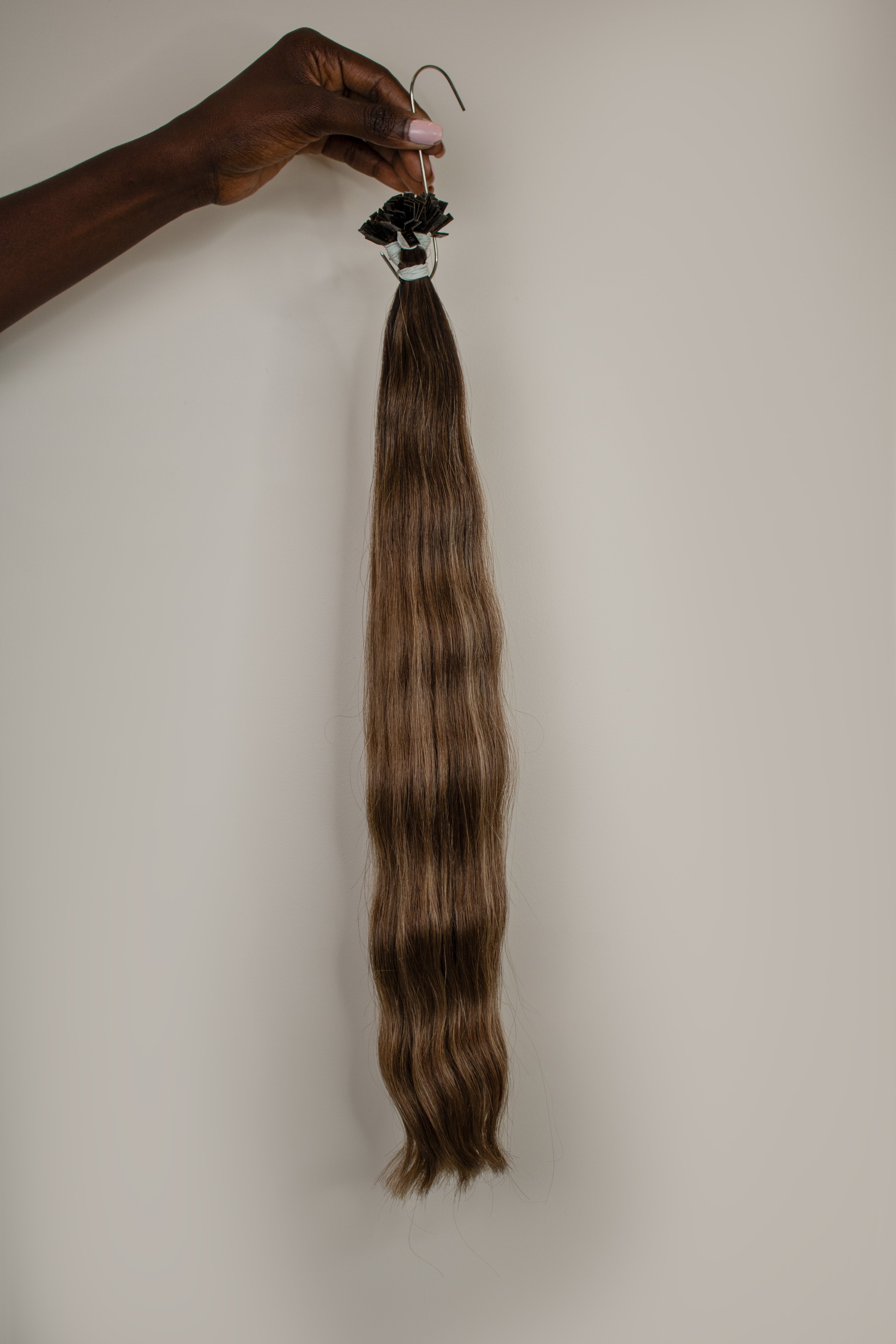 Extensiones rubio oscuro balayage