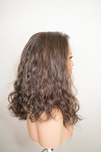 Peluca confeccionada artesanalmente