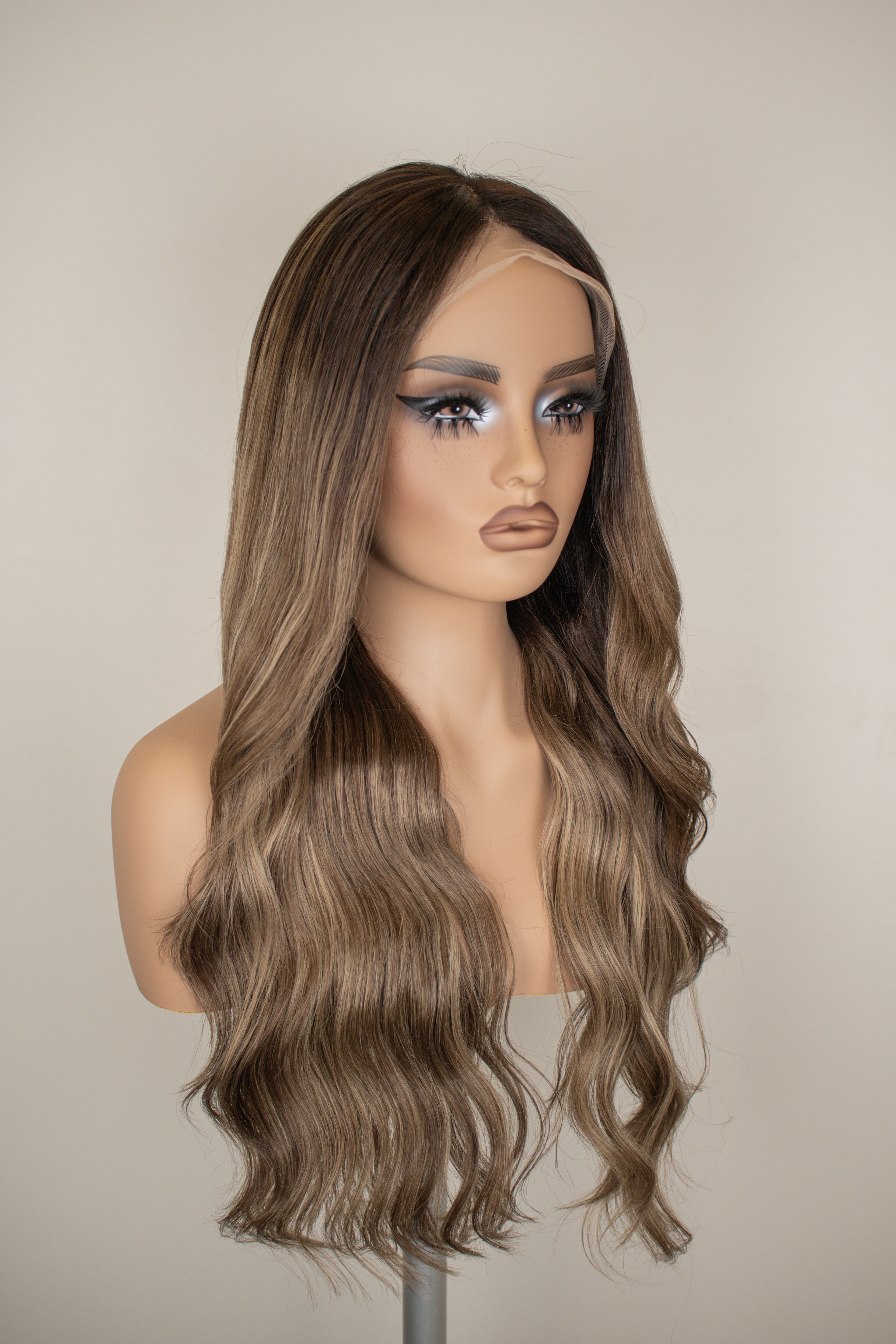 Peluca fibras castaña